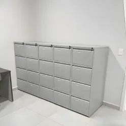 arquivo de aço com 4 gavetas montado em cascavel no laboratório